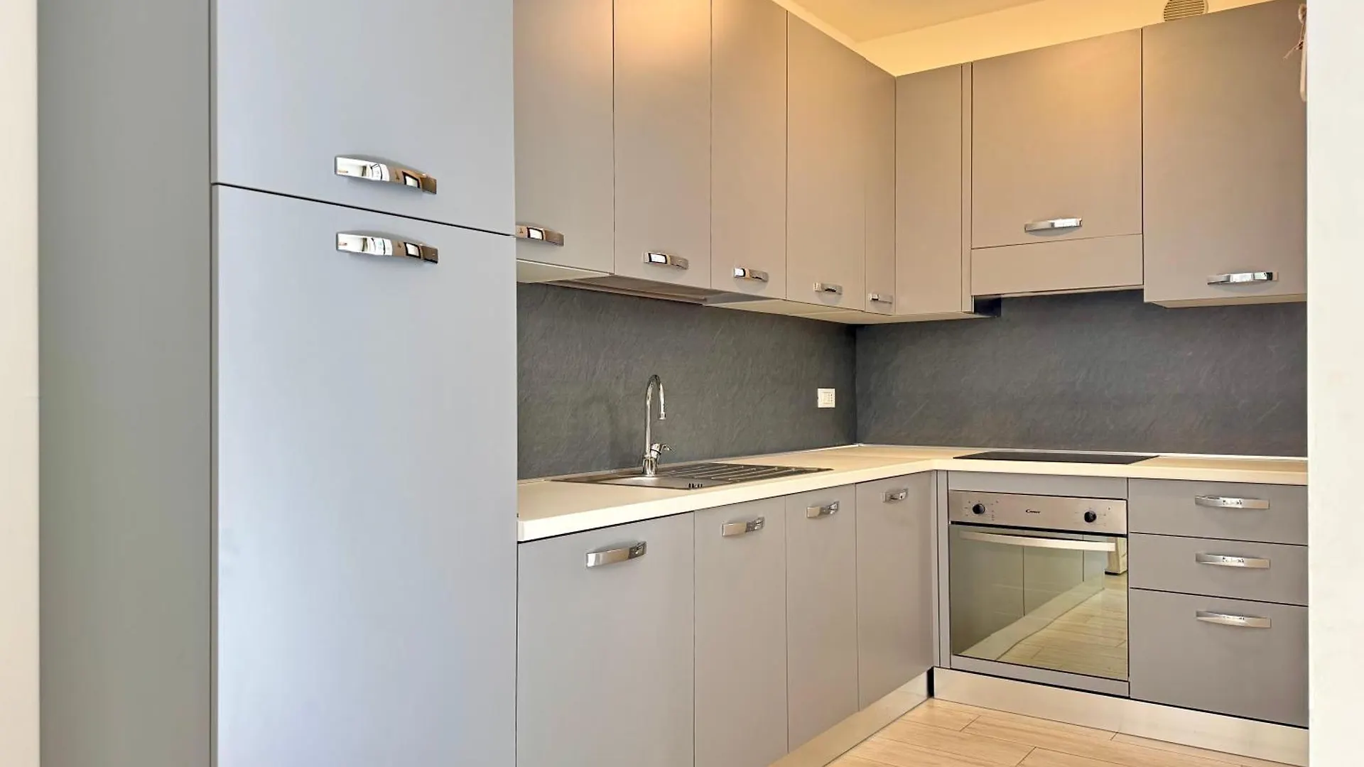 Villa Eugenia Family Apartments - Carraro Immobiliare Jesolo 0*, Lido di Jesolo Italy