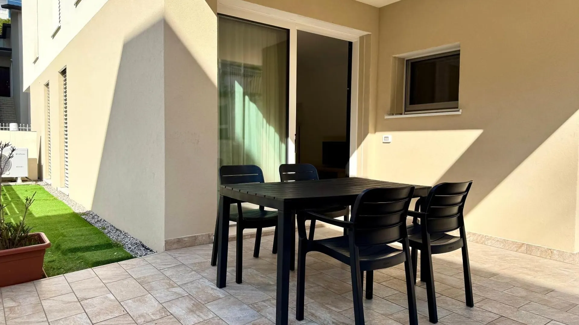 Villa Eugenia Family Apartments - Carraro Immobiliare Jesolo 0*, Lido di Jesolo